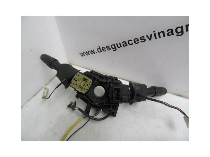 Recambio de mando luces y limpias : daewoo nubira : 2.0 g (133,24cv) [1998] para daewoo nubira 2.0 g referencia OEM IAM   