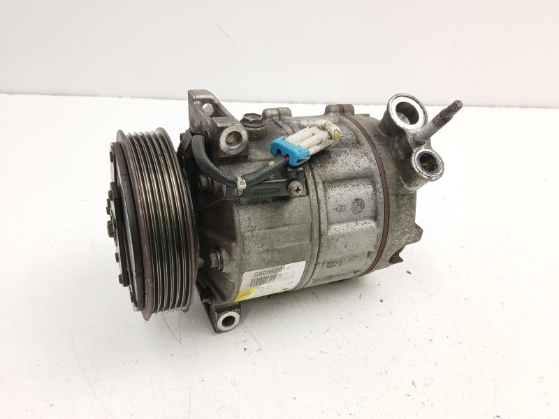 Recambio de compresor aire acondicionado para fiat freemont (345_) 2.0 jtd referencia OEM IAM 68084281AE  