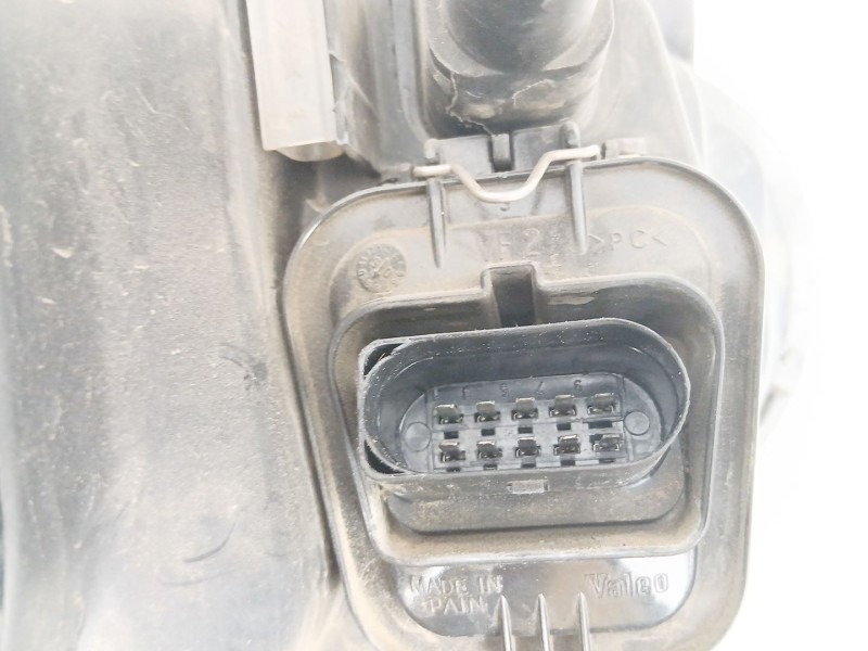 Recambio de faro izquierdo para volkswagen golf iv (1j1) 1.9 tdi referencia OEM IAM 1J1941017K 67736939 