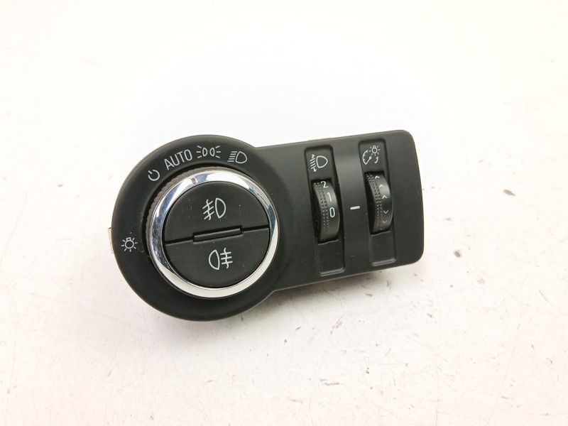 Recambio de mando luces para opel insignia a sedán (g09) 2.0 cdti (69) referencia OEM IAM 23197914  