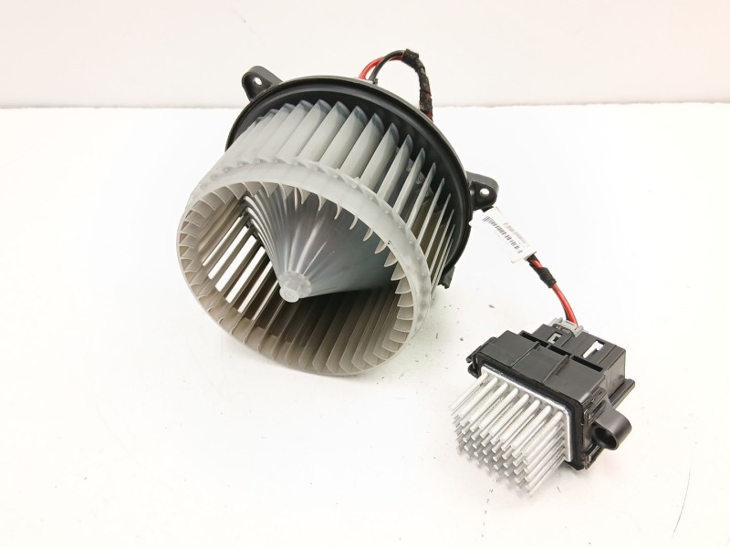 Recambio de motor calefaccion para opel insignia a sedán (g09) 2.0 cdti (69) referencia OEM IAM 13263279  