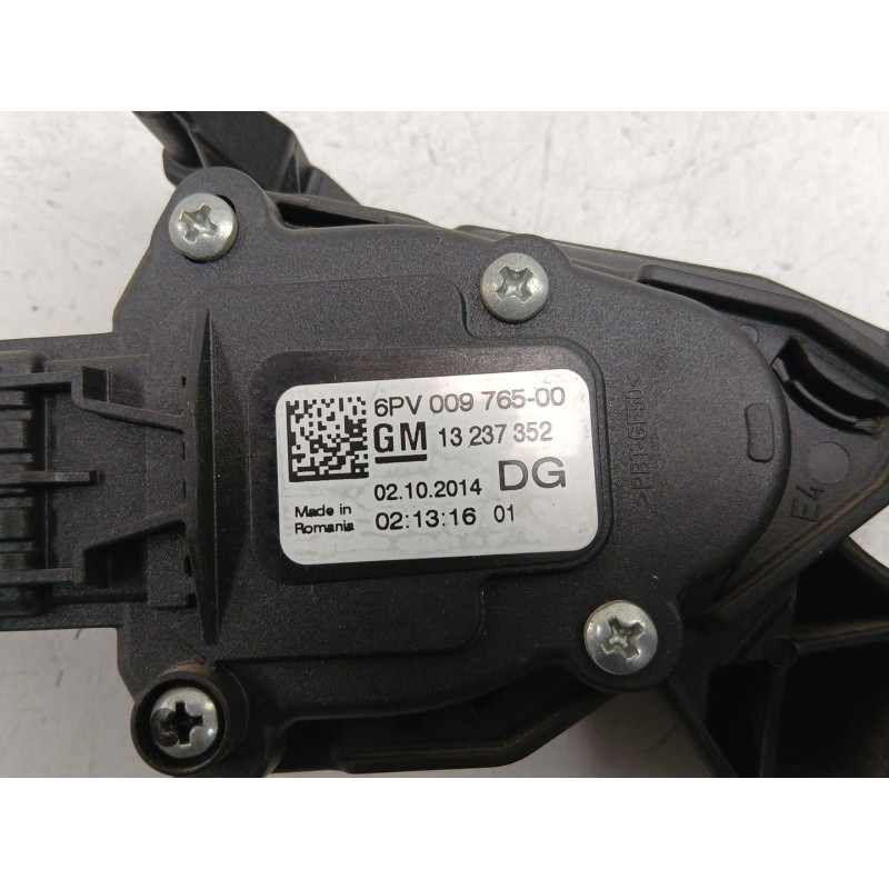 Recambio de potenciometro aceleracion para opel insignia a sedán (g09) 2.0 cdti (69) referencia OEM IAM 13237352 6PV00976500 