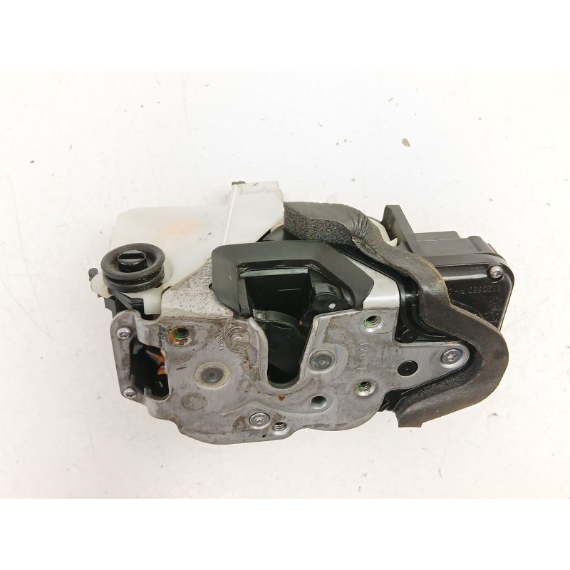 Recambio de cerradura puerta trasera derecha para opel insignia a sedán (g09) 2.0 cdti (69) referencia OEM IAM 13578025  