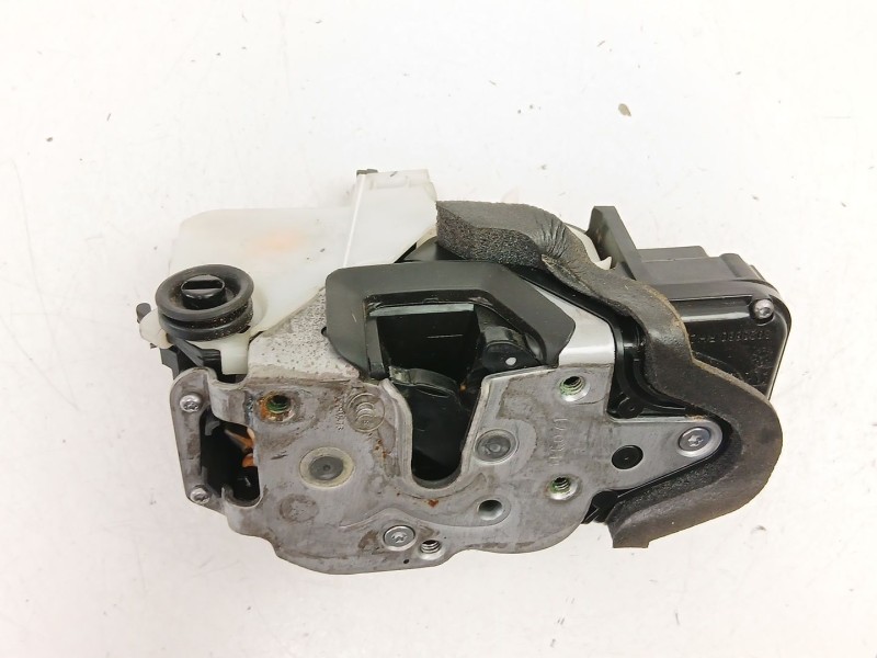 Recambio de cerradura puerta trasera derecha para opel insignia a sedán (g09) 2.0 cdti (69) referencia OEM IAM 13578025  