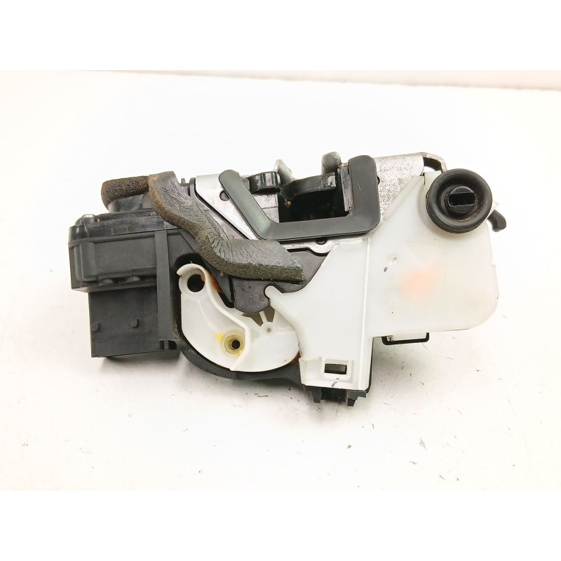 Recambio de cerradura puerta trasera derecha para opel insignia a sedán (g09) 2.0 cdti (69) referencia OEM IAM 13578025  