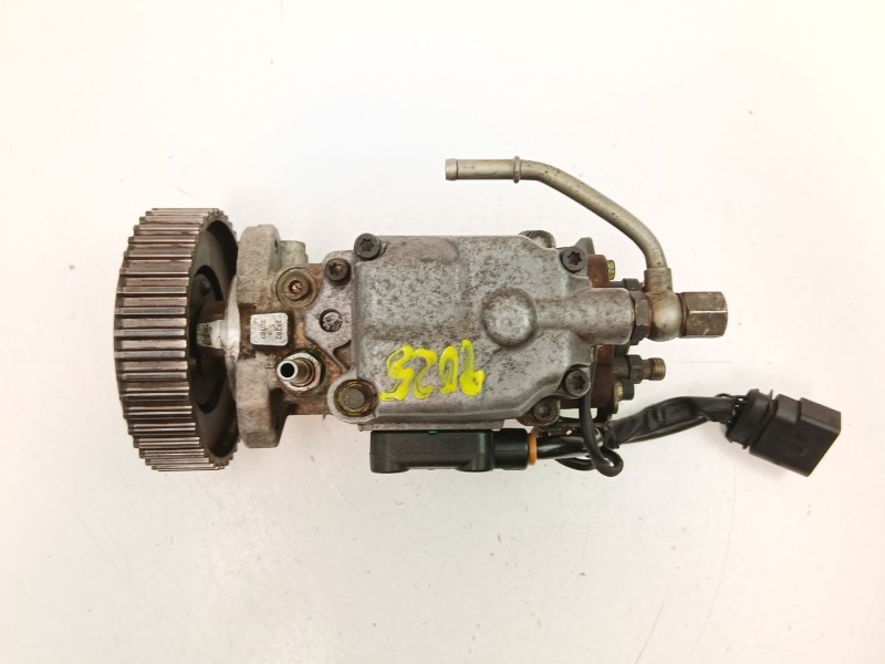 Recambio de bomba inyectora diesel para volkswagen golf iv (1j1) 1.9 tdi referencia OEM IAM 038130107D 0460404977 
