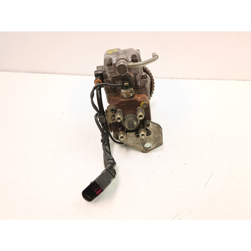 Recambio de bomba inyectora diesel para volkswagen golf iv (1j1) 1.9 tdi referencia OEM IAM 038130107D 0460404977 