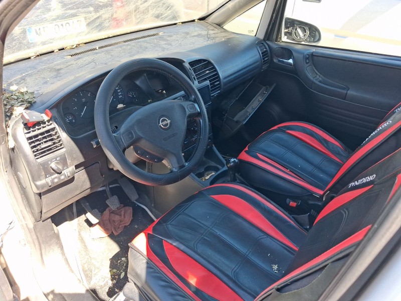 opel zafira a monospace (t98) del año 1999