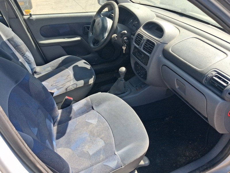 renault clio ii (bb_, cb_) del año 1999