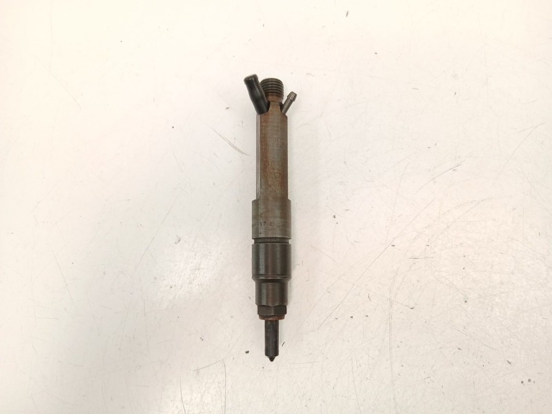 Recambio de inyectores juego para volkswagen golf iv (1j1) 1.9 tdi referencia OEM IAM 028130201T  028130201S