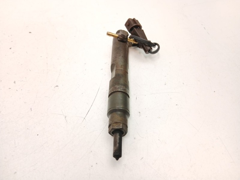 Recambio de inyectores juego para volkswagen golf iv (1j1) 1.9 tdi referencia OEM IAM 028130201T  028130201S