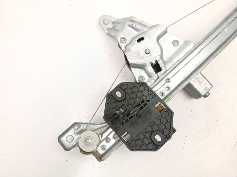 Recambio de elevalunas trasero izquierdo para dacia sandero ii (b8_) 1.5 blue dci 95 (b8jl) referencia OEM IAM 827211031R  