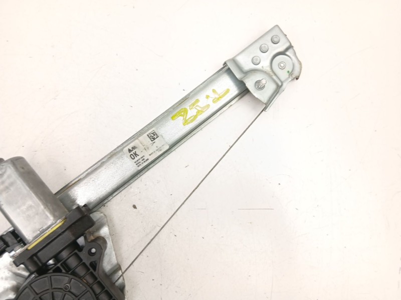 Recambio de elevalunas trasero izquierdo para dacia sandero ii (b8_) 1.5 blue dci 95 (b8jl) referencia OEM IAM 827211031R  