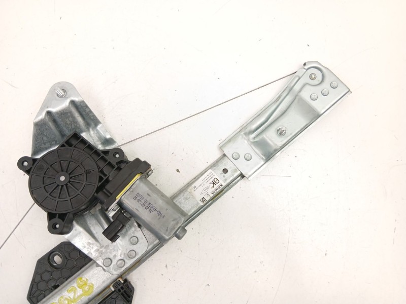 Recambio de elevalunas delantero derecho para dacia sandero ii (b8_) 1.5 blue dci 95 (b8jl) referencia OEM IAM 807209299R  