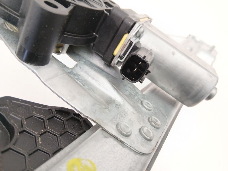 Recambio de elevalunas delantero derecho para dacia sandero ii (b8_) 1.5 blue dci 95 (b8jl) referencia OEM IAM 807209299R  