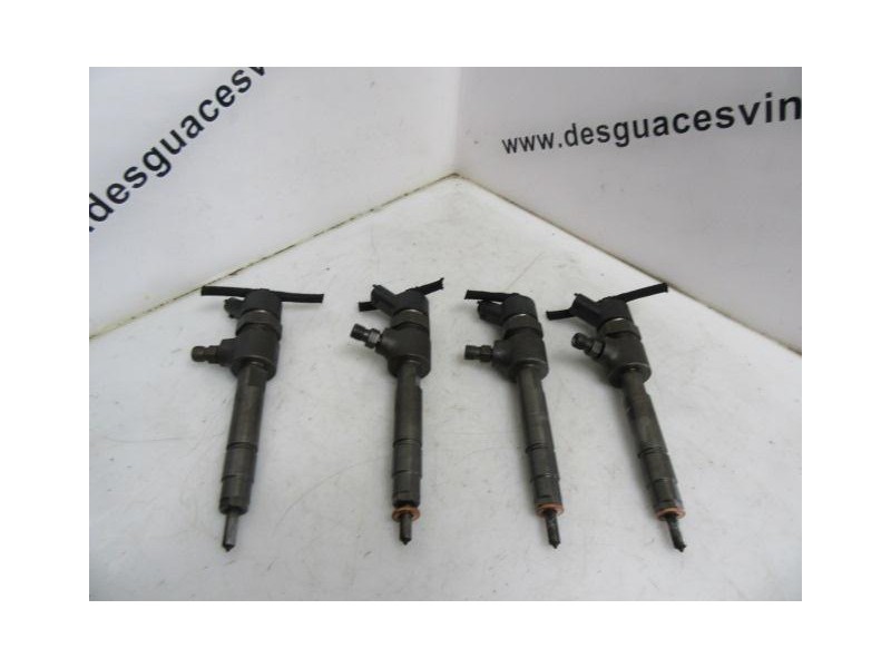 Recambio de inyectores (juego) : alfa romeo 146 : 1.9 jtd (104,69cv) 5p [2000] para alfa romeo 146 1.9 jtd referencia OEM IAM 04