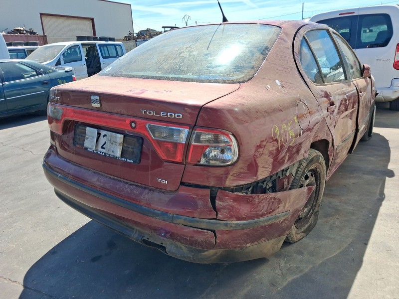 seat toledo ii (1m2) del año 2001