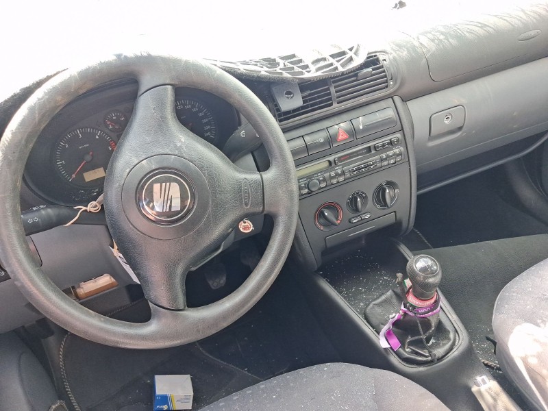 seat toledo ii (1m2) del año 2001