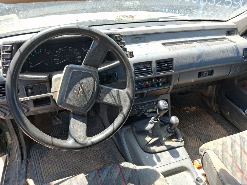 opel frontera a sport (u92) del año 1993