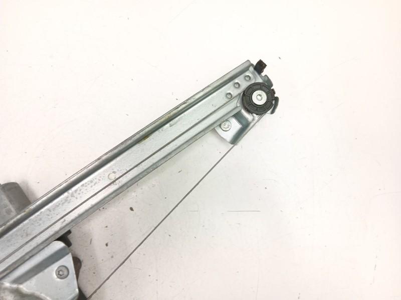 Recambio de elevalunas trasero derecho para dacia sandero ii (b8_) 1.5 blue dci 95 (b8jl) referencia OEM IAM 827206057R  