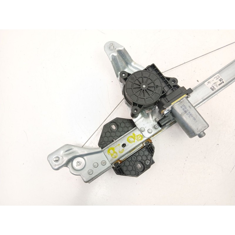 Recambio de elevalunas trasero derecho para dacia sandero ii (b8_) 1.5 blue dci 95 (b8jl) referencia OEM IAM 827206057R  