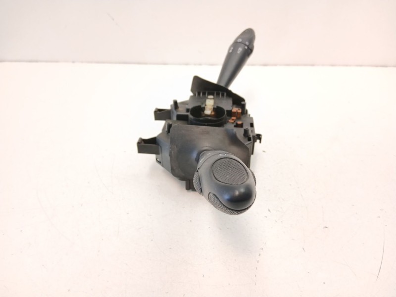 Recambio de mando luces y limpias para fiat bravo i (182_) 1.9 jtd referencia OEM IAM 735251559  