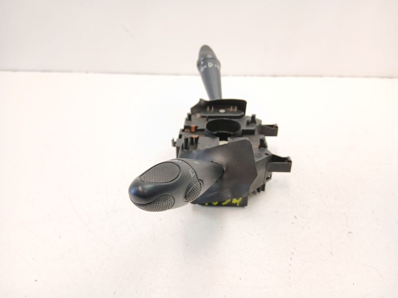 Recambio de mando luces y limpias para fiat bravo i (182_) 1.9 jtd referencia OEM IAM 735251559  