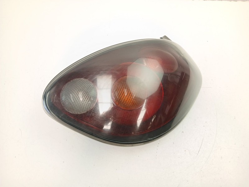 Recambio de piloto trasero derecho para fiat bravo i (182_) 1.9 jtd referencia OEM IAM 46538352  