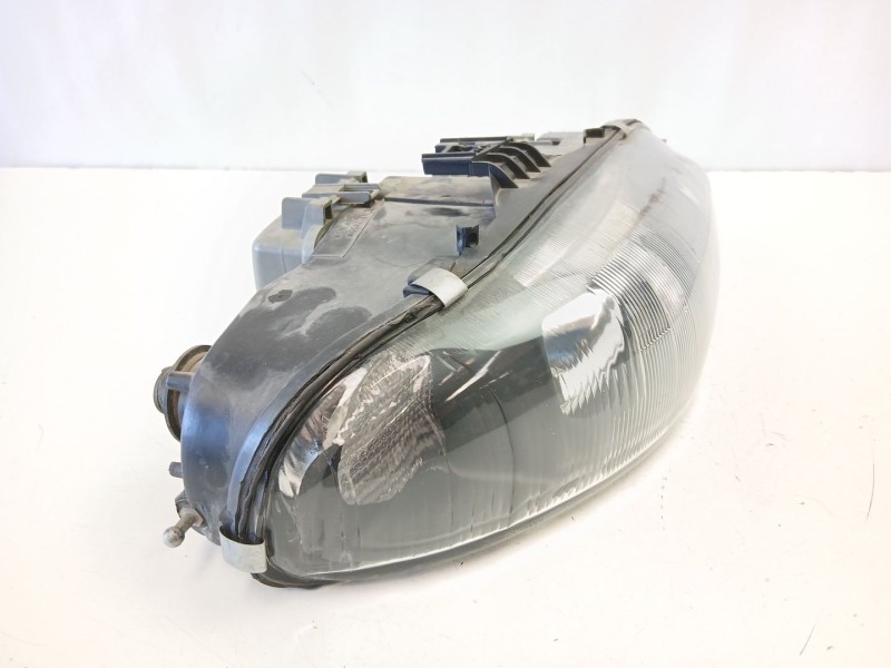 Recambio de faro derecho para fiat bravo i (182_) 1.9 jtd referencia OEM IAM 46523122  