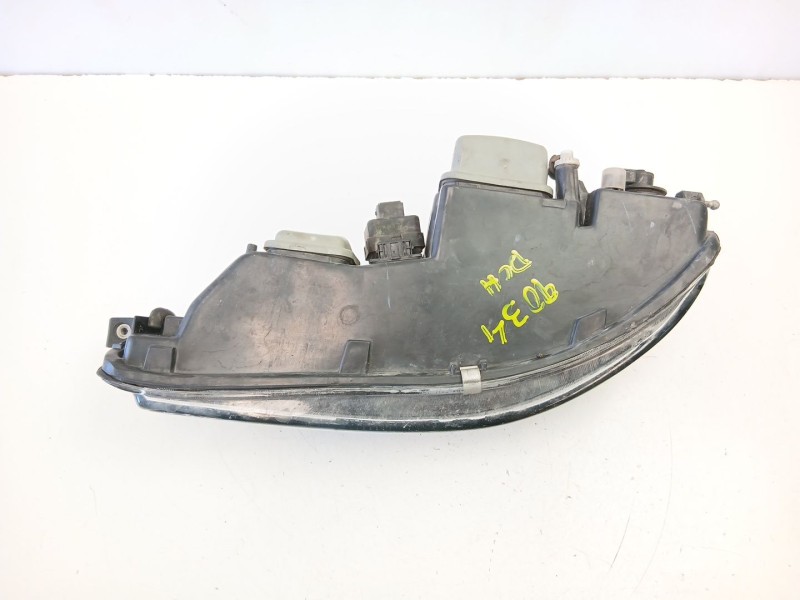 Recambio de faro derecho para fiat bravo i (182_) 1.9 jtd referencia OEM IAM 46523122  