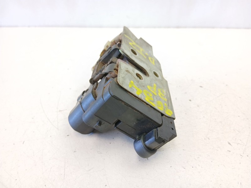 Recambio de cerradura puerta delantera izquierda para fiat bravo i (182_) 1.9 jtd referencia OEM IAM 46766606  