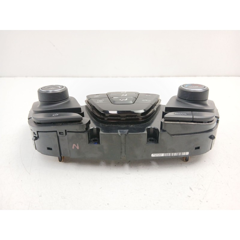 Recambio de mandos calefaccion aire para opel insignia a sedán (g09) 2.0 cdti (69) referencia OEM IAM 26202384  