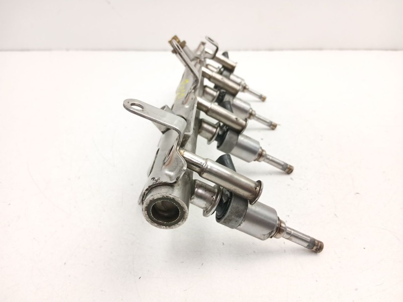 Recambio de inyectores juego para seat exeo st (3r5) 1.8 tsi referencia OEM IAM 06J133036B  