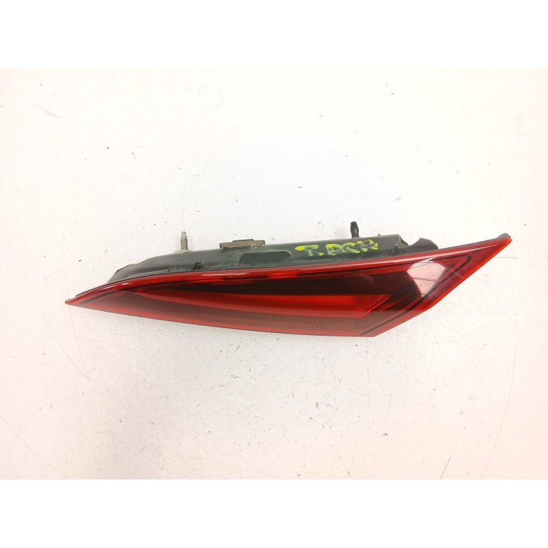 Recambio de piloto porton derecho para opel insignia a sedán (g09) 2.0 cdti (69) referencia OEM IAM 23135916  
