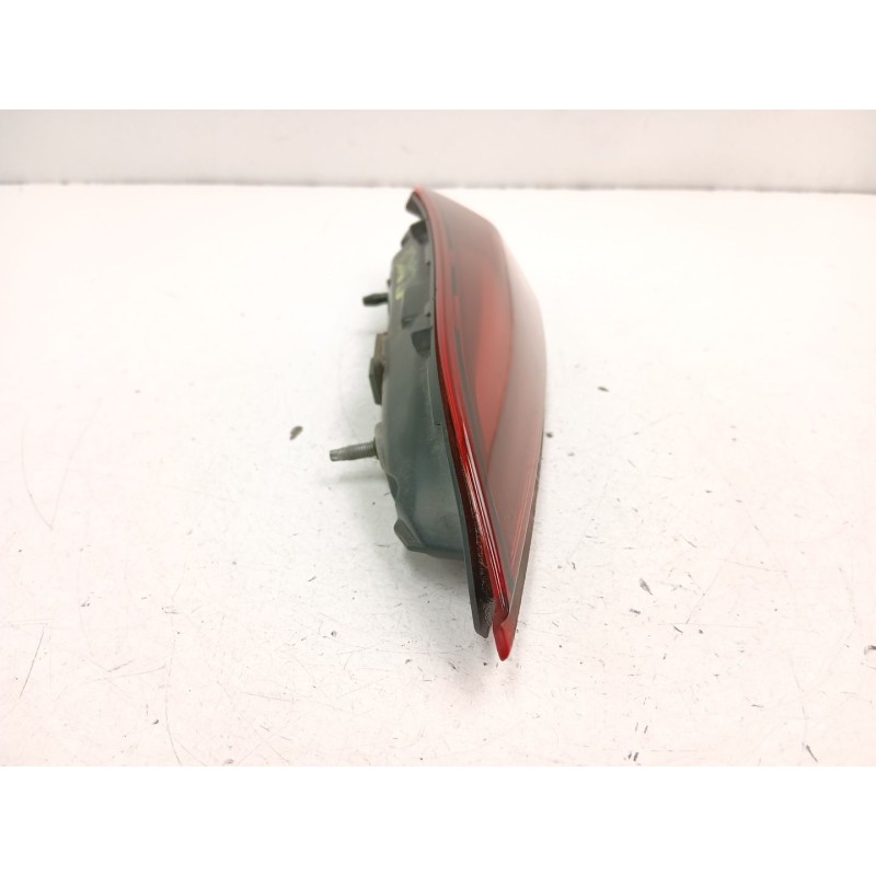 Recambio de piloto porton derecho para opel insignia a sedán (g09) 2.0 cdti (69) referencia OEM IAM 23135916  
