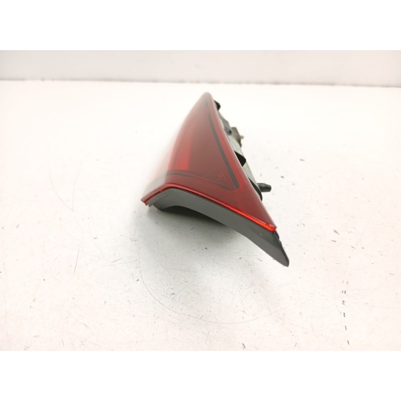 Recambio de piloto porton derecho para opel insignia a sedán (g09) 2.0 cdti (69) referencia OEM IAM 23135916  