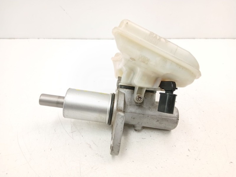 Recambio de bomba de freno para seat exeo st (3r5) 1.8 tsi referencia OEM IAM 8E0611021B  