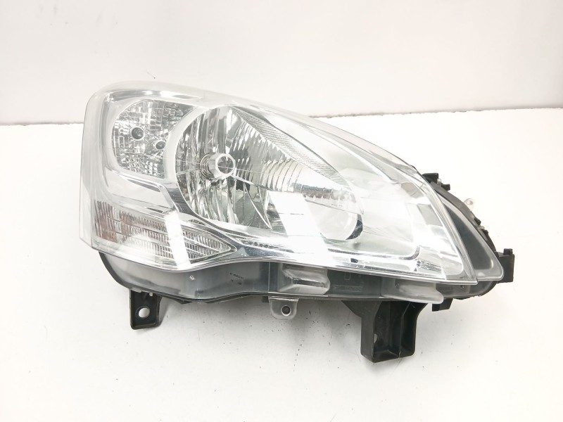 Recambio de faro derecho para citroën berlingo multispace (b9) 1.6 hdi 90 referencia OEM IAM 9682828180  