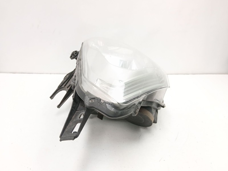 Recambio de faro derecho para citroën berlingo multispace (b9) 1.6 hdi 90 referencia OEM IAM 9682828180  