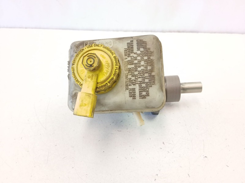 Recambio de bomba de freno para volkswagen golf iv (1j1) 1.9 tdi referencia OEM IAM 1J1614019  
