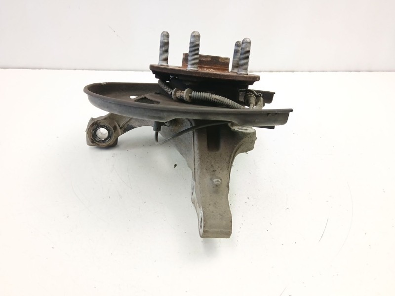 Recambio de mangueta delantera izquierda para opel insignia a sedán (g09) 2.0 cdti (69) referencia OEM IAM 13219080  