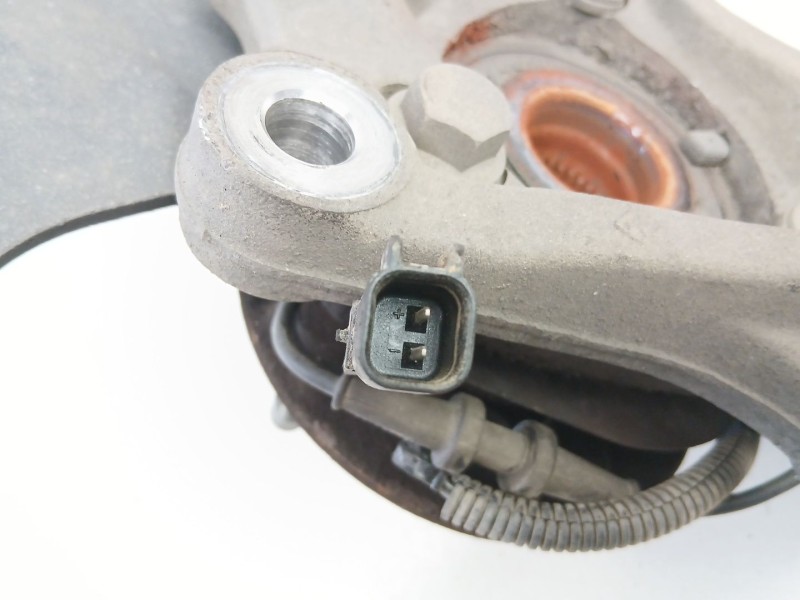 Recambio de mangueta delantera izquierda para opel insignia a sedán (g09) 2.0 cdti (69) referencia OEM IAM 13219080  