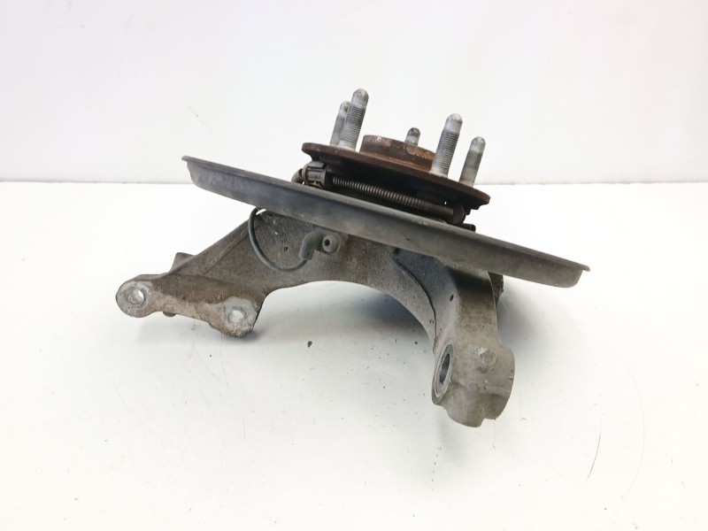 Recambio de mangueta delantera derecha para opel insignia a sedán (g09) 2.0 cdti (69) referencia OEM IAM 13219081  