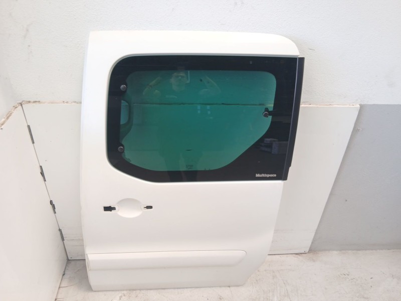 Recambio de puerta trasera izquierda para citroën berlingo multispace (b9) 1.6 hdi 90 referencia OEM IAM 9831169780  