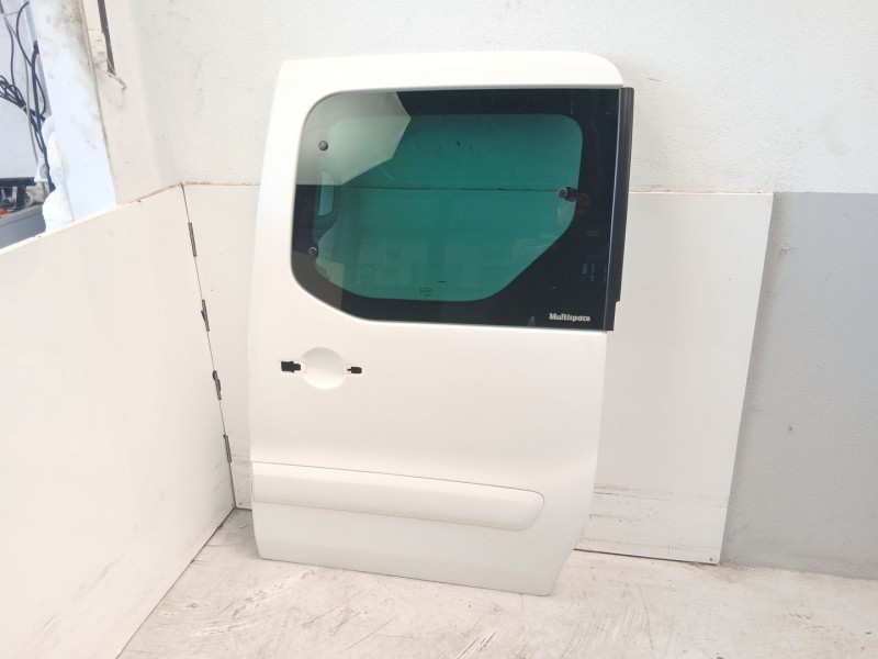 Recambio de puerta trasera izquierda para citroën berlingo multispace (b9) 1.6 hdi 90 referencia OEM IAM 9831169780  