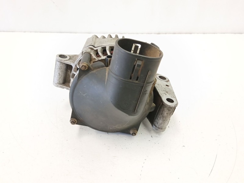 Recambio de alternador para ford mondeo iii sedán (b4y) 2.0 tdci referencia OEM IAM 1S7T10300BE  