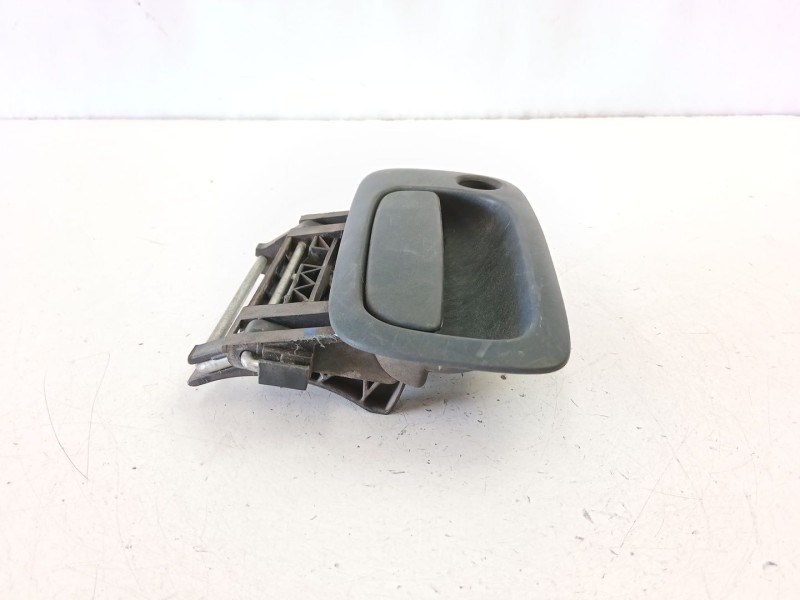 Recambio de manilla delantera izquierda para opel zafira a monospace (t98) 2.0 di 16v (f75) referencia OEM IAM 9227371  