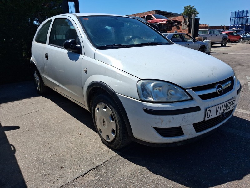 opel corsa c (x01) del año 2003