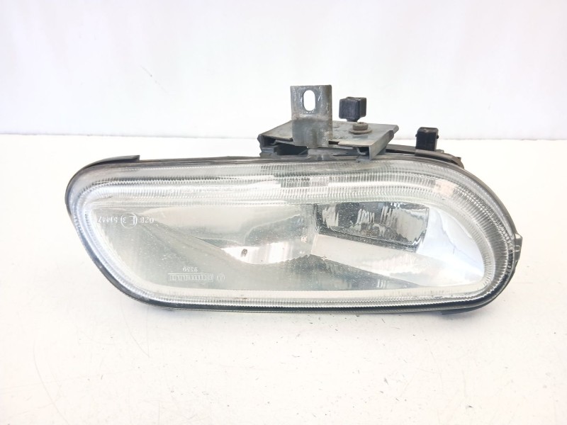 Recambio de antiniebla derecho para peugeot 406 (8b) 2.0 16v referencia OEM IAM 6205N3  