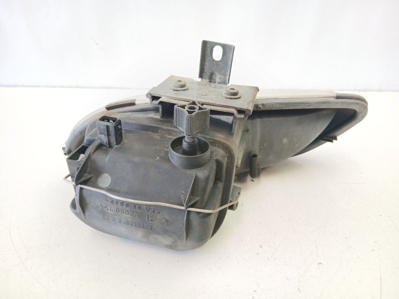 Recambio de antiniebla derecho para peugeot 406 (8b) 2.0 16v referencia OEM IAM 6205N3  